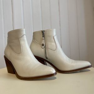 Rag and Bone Razor Booties Antique White size 6 - with box